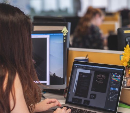 Mastering Social Media Graphics: Dos and Don’ts to Elevate Your Content