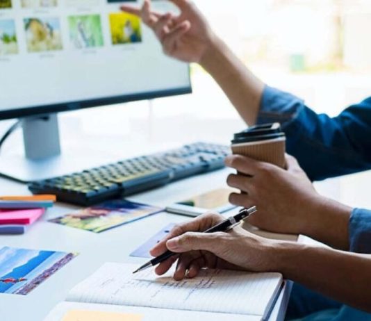 Key Aspects to Consider When Developing an Effective Pitch Deck