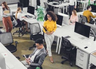 Why CEOs Like Richard Yu Encourage Their Employees to Attend College: 6 Reasons